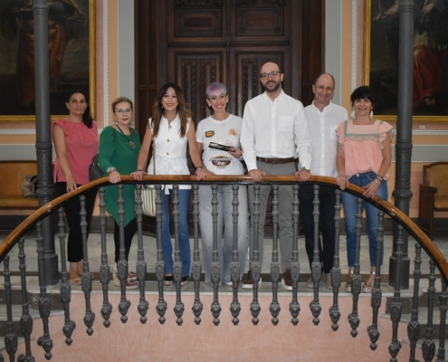 LA DIPUTACIÓN DE ALBACETE MUESTRA SU APOYO A LA ESTILISTA ALBACETEÑA INMA LIÑÁN EN SU CAMINO HACIA EL CAMPEONATO MUNDIAL DE PELUQUERÍA OMC HAIRWORLD