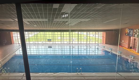 LA PISCINA CLIMATIZADA DE HELLÍN ESTÁ LISTA PARA LA TEMPORADA 2025/26