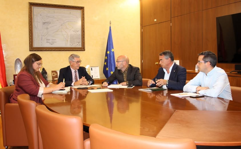 LA JUNTA Y LA CONFEDERACIÓN HIDROGRÁFICA DEL SEGURA REFUERZAN SU COOPERACIÓN
