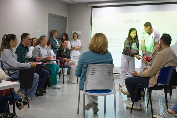 LA GERENCIA DE ATENCIÓN INTEGRADA DE HELLÍN PROMUEVE UN GRUPO DE TRABAJO PARA COMBATIR LA SOLEDAD NO DESEADA