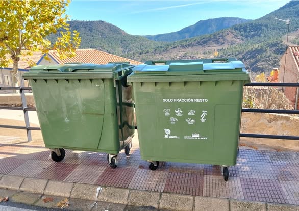 LA DIPUTACIÓN DE ALBACETE PONE EN MARCHA UNA PRUEBA PILOTO DE LIMPIEZA Y DESINFECCIÓN DE CONTENEDORES EN LA PROVINCIA