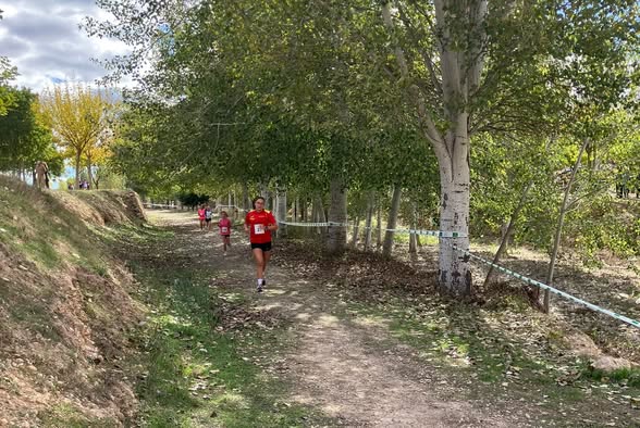 EL CAMPEONATO DE CAMPO A TRAVÉS EN EDAD ESCOLAR CONTINÚA EN CAUDETE