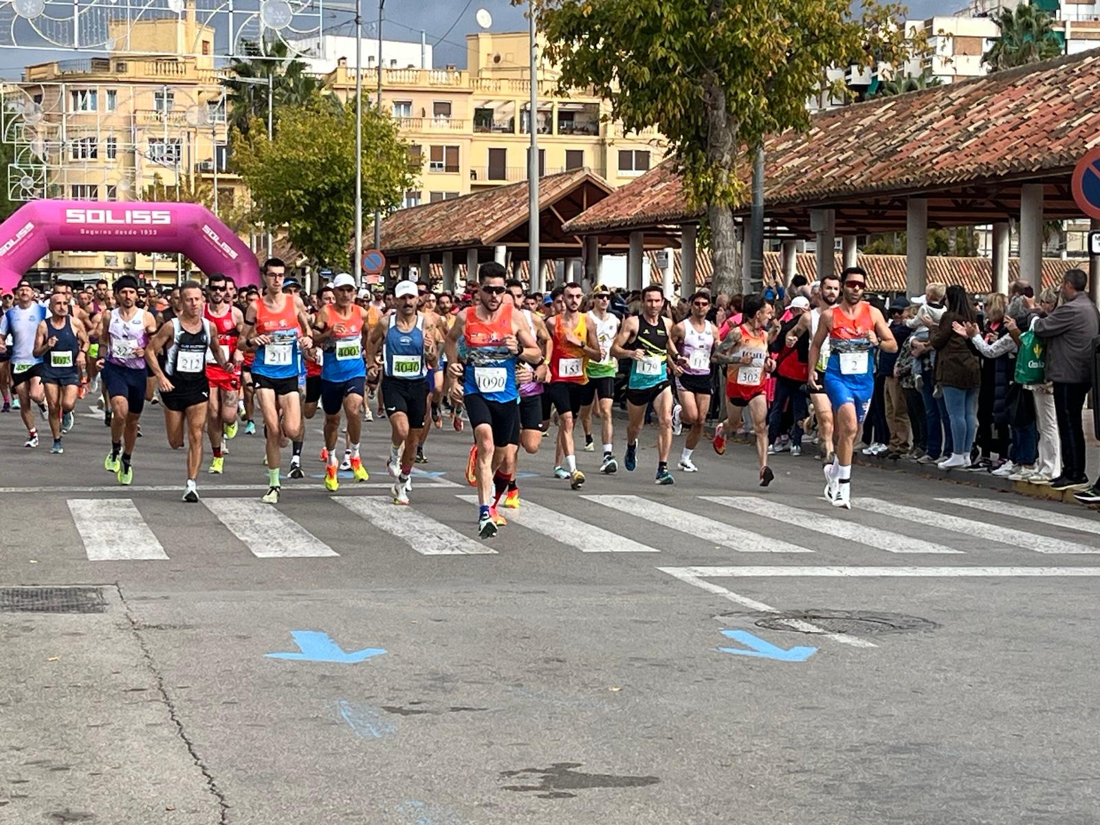 NUEVA EXHIBICIÓN DE JESÚS ÁNGEL RODRÍGUEZ EN LA MEDIA MARATÓN DE HELLÍN