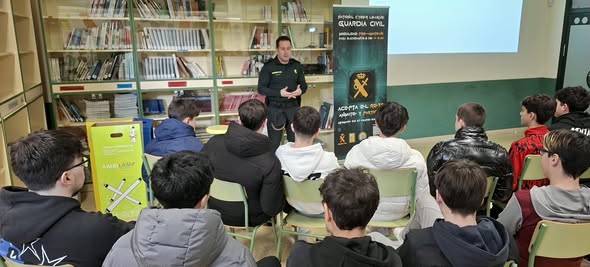 800 CENTROS EDUCATIVOS, ENTRE ELLOS EL IES IZPISÚA BELMONTE DE HELLÍN, COMPETIRÁN EN LA NUEVA EDICIÓN DE CIBERLIGA PRE AMATEUR DE LA GUARDIA CIVIL