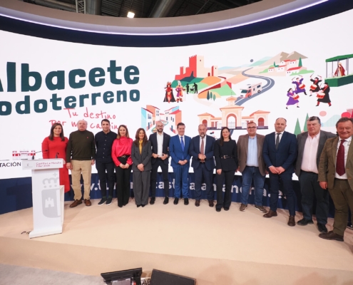 LA CÁTEDRA DE TURISMO DE INTERIOR DE LA DIPUTACIÓN DE ALBACETE Y LA UCLM SE MUESTRA EN FITUR COMO HERRAMIENTA CLAVE PARA GOBERNAR EL TURISMO CON RIGOR Y CONOCIMIENTO