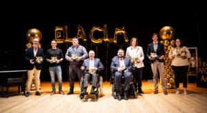 LA DIPUTACIÓN DE ALBACETE RECOGE UN RECONOCIMIENTO EN LA EMOTIVA GALA X ANIVERSARIO DE ELA CLM EN LA RODA
