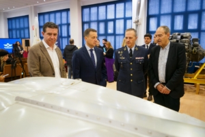 CABAÑERO CELEBRA EL ANUNCIO DEL MINISTERIO DE CIENCIA DE QUE ALBACETE ALBERGARÁ UN NUEVO CENTRO DE INCUBACIÓN DE EMPRESAS DE LA AGENCIA ESPACIAL EUROPEA Y LO LIGA AL ‘MARIDAJE’ CON LA TRADICIÓN AERONÁUTICA PROVINCIAL QUE HACE POSIBLE EL BACSI