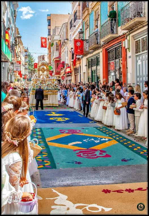 CONVOCATORIA A COLECTIVOS PARA ORNAMENTACIÓN PROCESIÓN DEL CORPUS Y DE LA OCTAVA