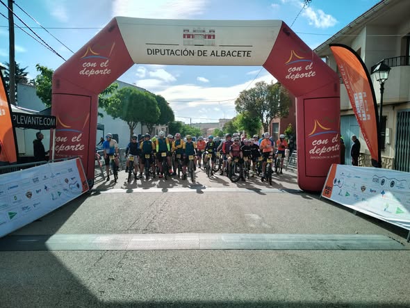 LOS HERMANOS GONZÁLEZ SANZ DOMINAN LA VI BTT ‘LA NACIÓN’ DE EL BONILLO