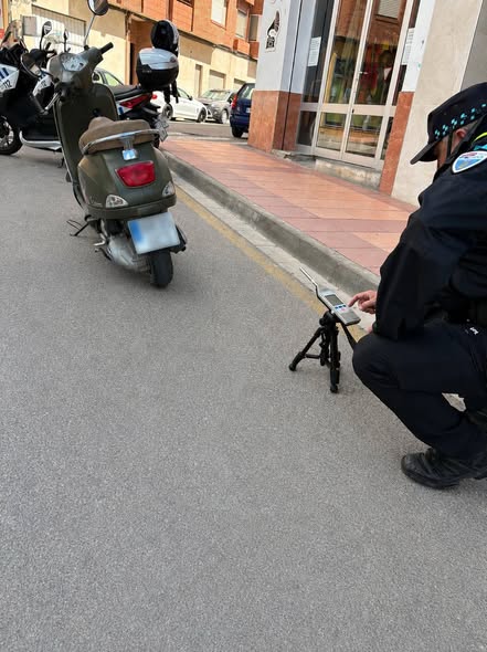 LA CAMPAÑA DE CONTROL DE MOTOCICLETAS EN HELLÍN SE SALDA CON UNA ÚNICA SANCIÓN ENTRE 43 VEHÍCULOS INSPECCIONADOS