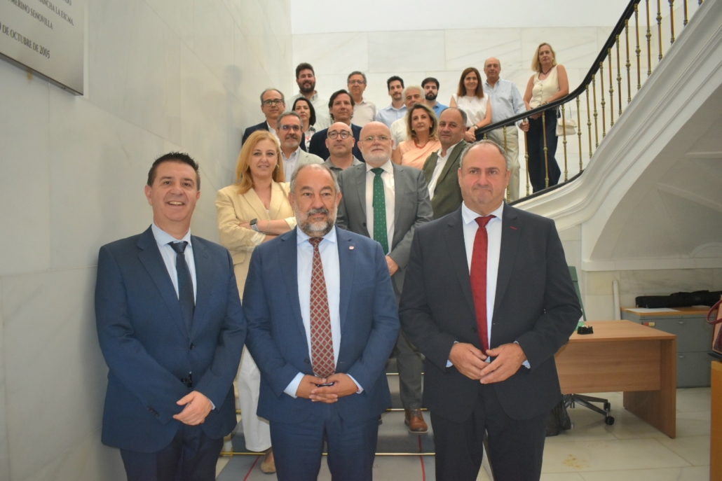 EL GOBIERNO DE CABAÑERO REFUERZA SU APOYO A LA AGRICULTURA CON LA RENOVACIÓN DEL CONVENIO ENTRE EL ITAP, LA CONSEJERÍA Y LA UCLM PARA SEGUIR DESARROLLANDO ‘RETOAGUA CLM’
