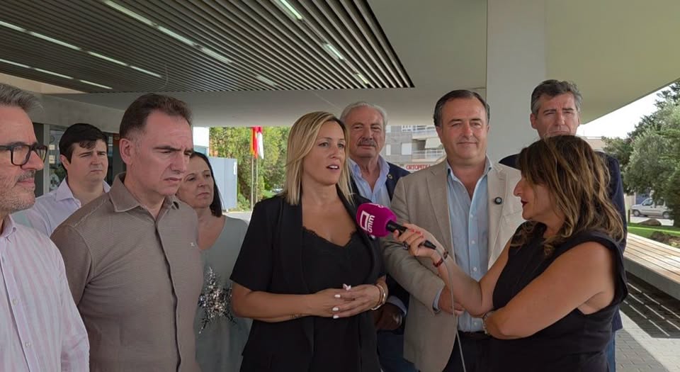 VOX HELLÍN DENUNCIA LA «DECADENCIA VERGONZOSA» DEL HOSPITAL COMARCAL ANTE LA PÉRDIDA DE ESPECIALISTAS Y EL OLVIDO DE LA JUNTA