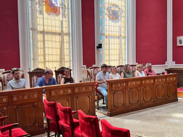 EL PSOE DENUNCIA QUE EL GOBIERNO DEL PP EVITA DAR EXPLICACIONES SOBRE LA OPOSICIÓN ANULADA DE JARDINERÍA Y EL EXPEDIENTE DE TORRE UCHEA