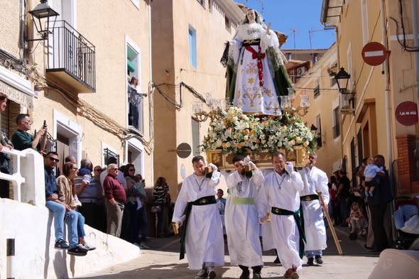 LIÉTOR SE PREPARA PARA UNA JORNADA HISTÓRICA CON EL LXXV ANIVERSARIO FUNDACIONAL DE LA COFRADÍA DE LA ESPERANZA