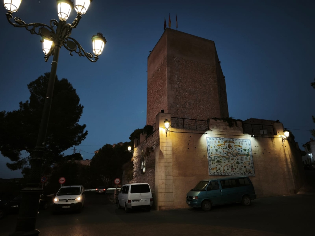 CABAÑERO DESTACA EN JORQUERA EL VALOR DE LA TORRE DE DOÑA BLANCA COMO NUEVO RECURSO TURÍSTICO Y CULTURAL DE LA MANCHUELA