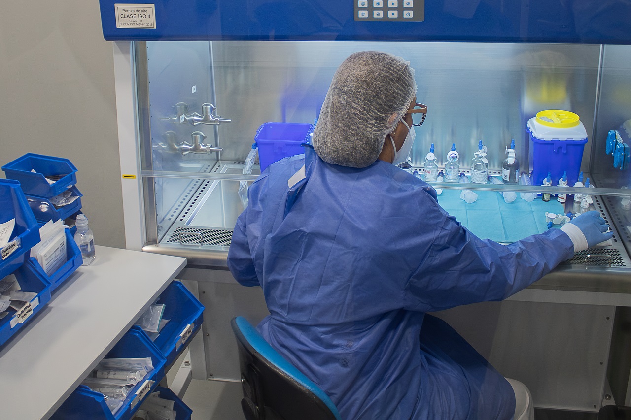 LA GERENCIA DE ATENCIÓN INTEGRADA DE HELLÍN REFORMA EL SERVICIO DE FARMACIA PARA DOTAR DE MÁS ESPACIO Y SEGURIDAD A PACIENTES Y PROFESIONALES